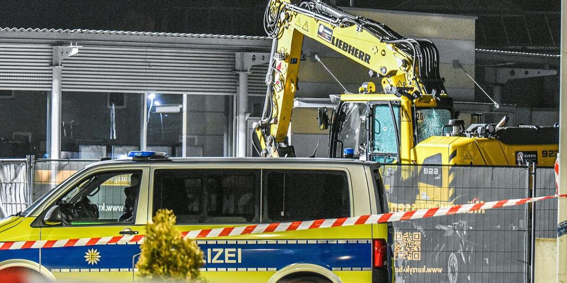 Zerstörungsfahrt mit Bagger in Tauberbischofsheim endet tödlich: War der Frust über die Kündigung der Auslöser? – Main-Post