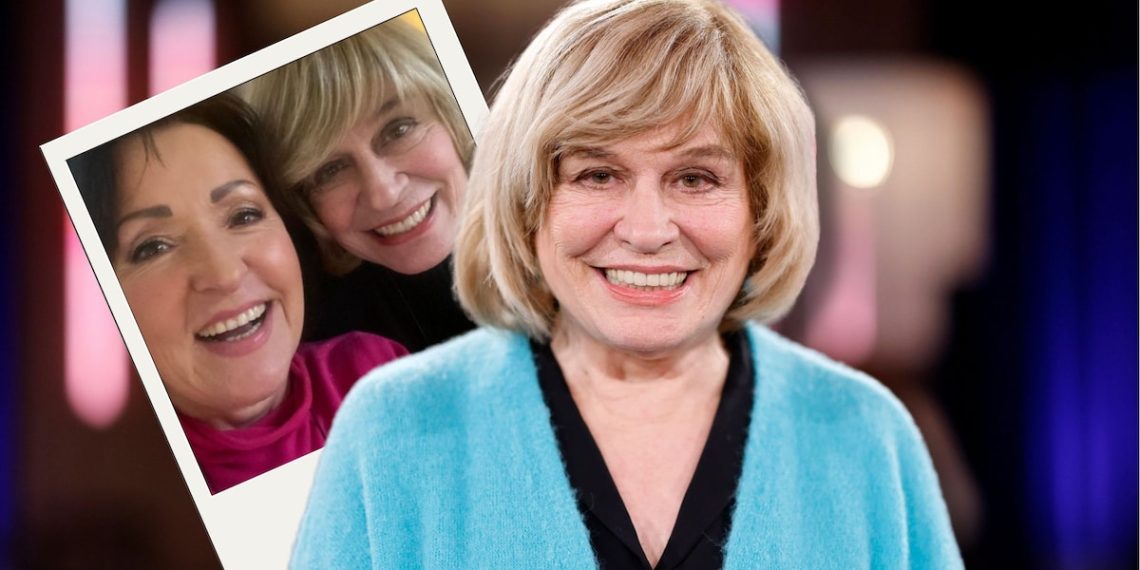 Ikonen in Rente: Mary Roos postet Selfie mit anderem Schlagerstar im Ruhestand