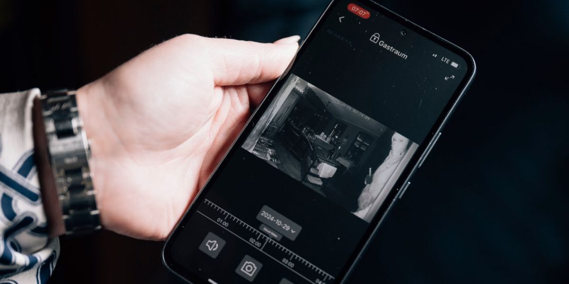 Leipzig: Tiramisu-Diebin am Flughafen gefasst – Zweimal in Restaurant eingebrochen