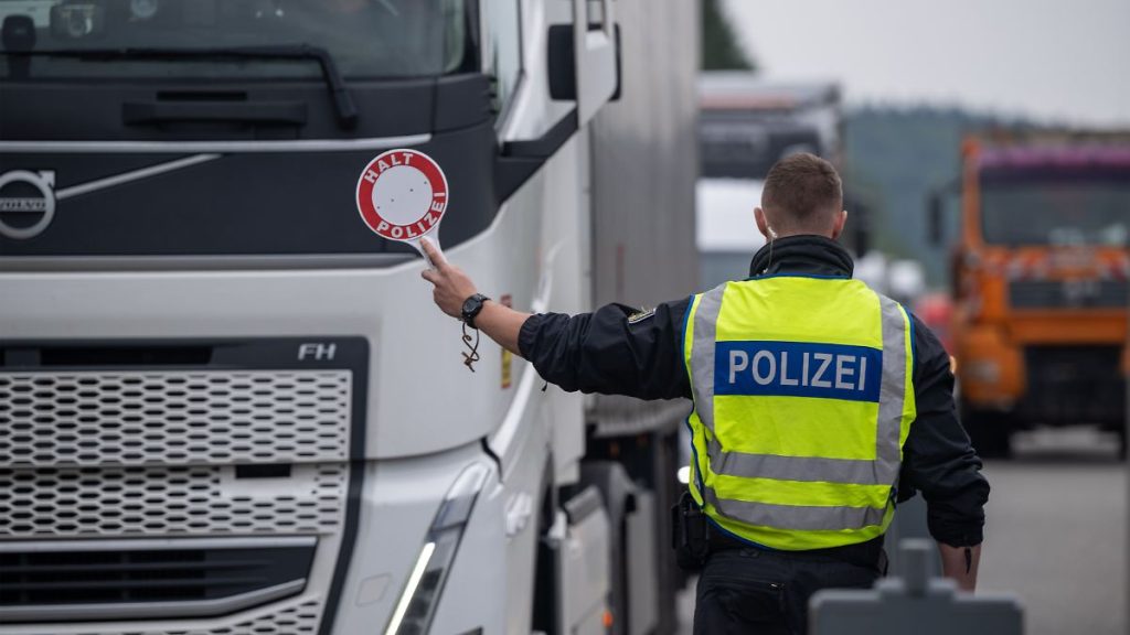 Immer mehr drastische Fälle: Polizei sieht „sehr organisierte“ Manipulationen an Lastwagen