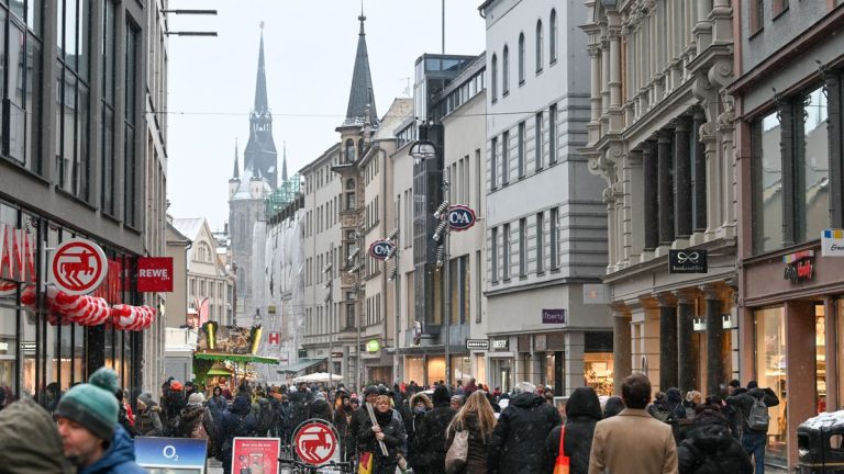 Die Inflation in Deutschland bleibt vorerst erhöht