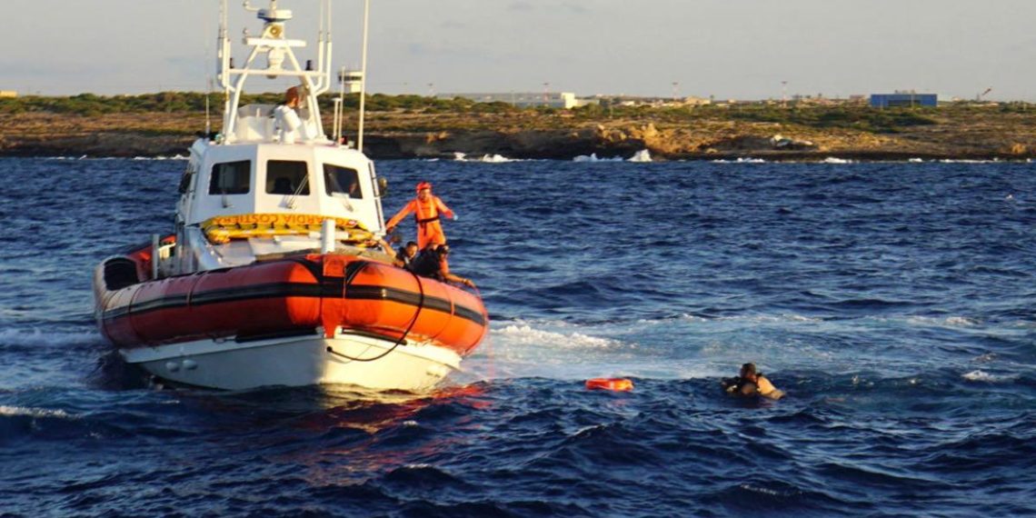 Flüchtlinge: Achtjähriger überlebt Bootsunglück vor Lampedusa – und kontaktiert Vater in Deutschland