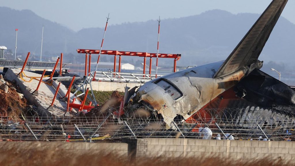 Ermittlungen zu Flugzeugunglück in Südkorea: Betonmauer im Fokus