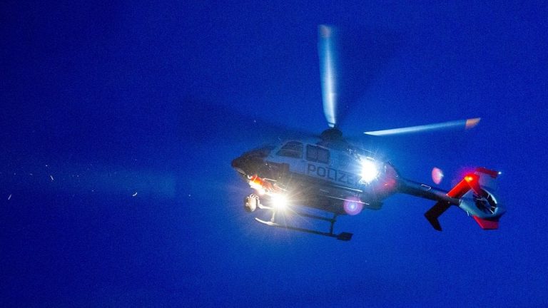 Polizei mit Hubschrauber in Genthin – MDR