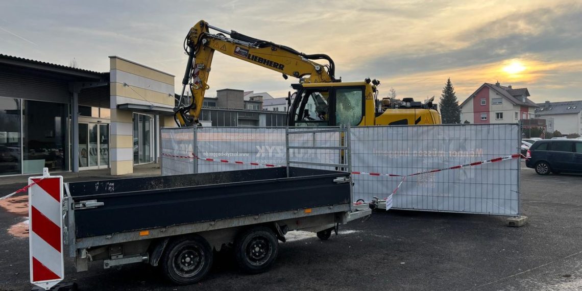 Baden-Württemberg: Entsetzen nach zerstörerischer Baggerfahrt