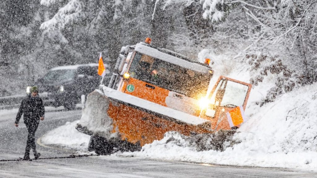 Massiver Schneefall und Glatteisregen drohen