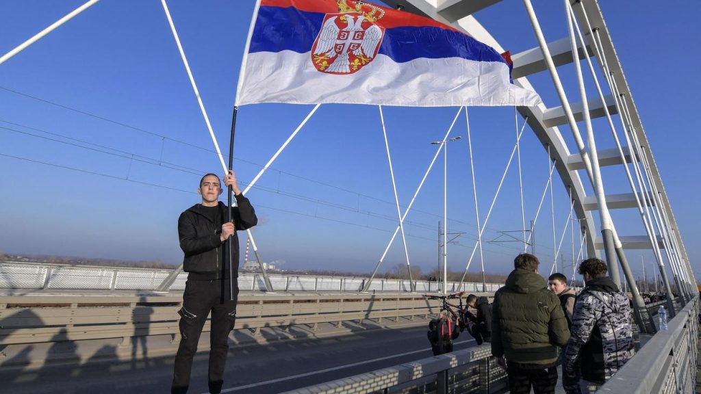 Serbien: Demonstranten besetzen Brücken in der serbischen Stadt Novi Sad