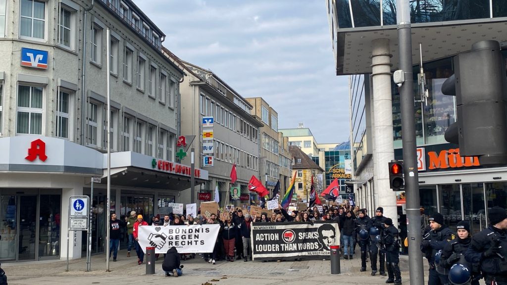 Tausende zeigen gegen AFD in Heidenheim