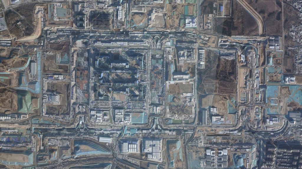 Enthüllen Sie Satellitenbilder: China baut „Militärstadt“ mit Atombunkern | Politik