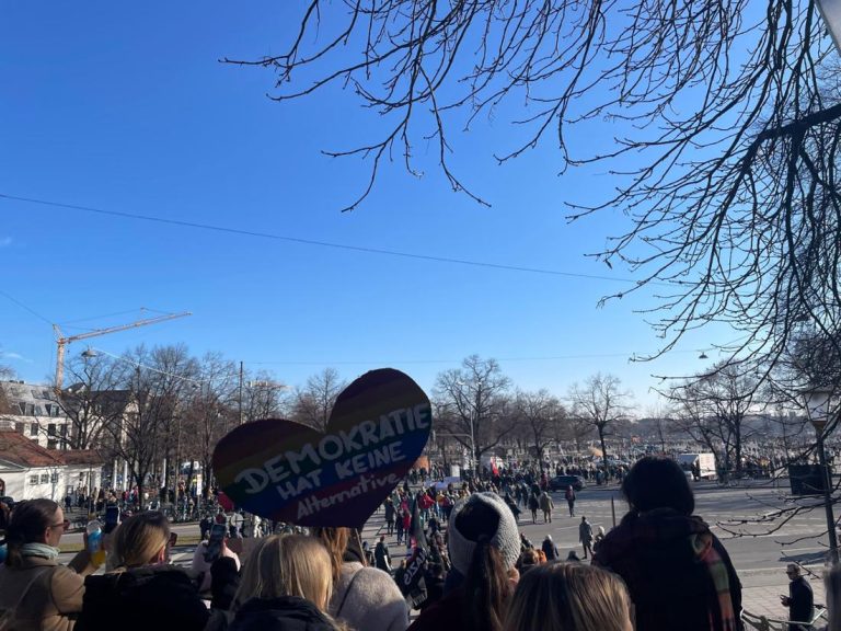 Massenprotest auf die Theresienwiese