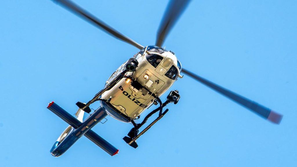 Hubschrauber über München: Sohn soll schwer verletzte Eltern in der Wohnung haben