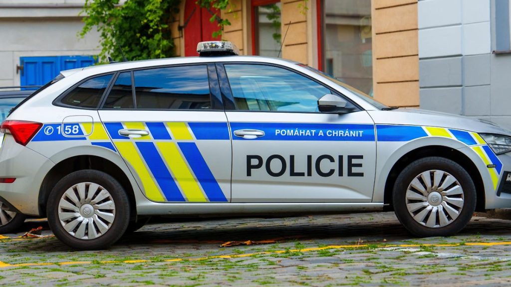 In Van in Erfurt gezogen: Vater und entführte Tochter in Prag blieb stehen