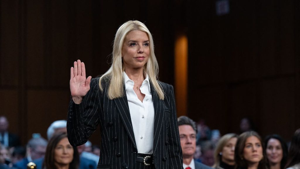 Nach den Sexualvorwürfen gegen Gaetz: Umstritten wird Pam Bondi Trumps Justizminister