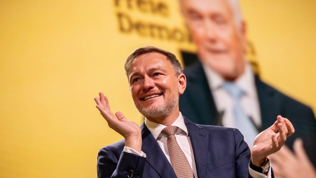 FDP -Chef auf dem Parteikongress: Lindner betrachtet Merz als einen Fall für „assistierte Governance“