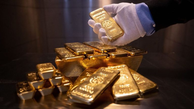 Von London nach New York: Händler fliegen Goldbars über den Atlantik