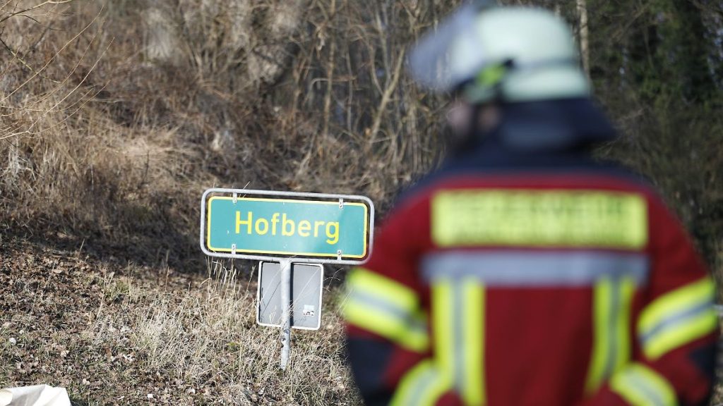 „Es ist ein Trümmerfeld“: Hubschrauberunfälle in Bayern in Wald – zwei Todesfälle