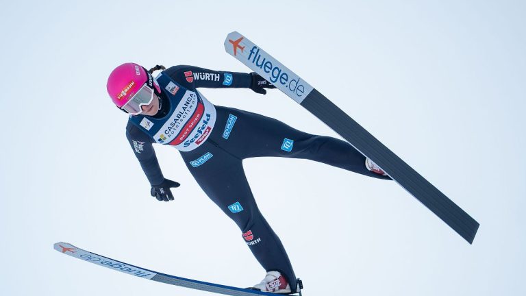 Kombinierter Kreuzbreber Jubel: Der deutsche Teenager bietet Wintersport -Sensation