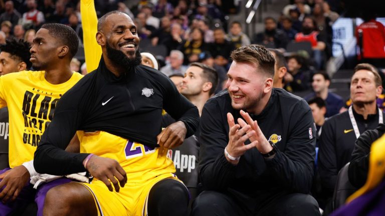 Basketball: Luka Dončić als Zuschauer: Los Angeles Lakers Siegen an NBA-Megatransfer