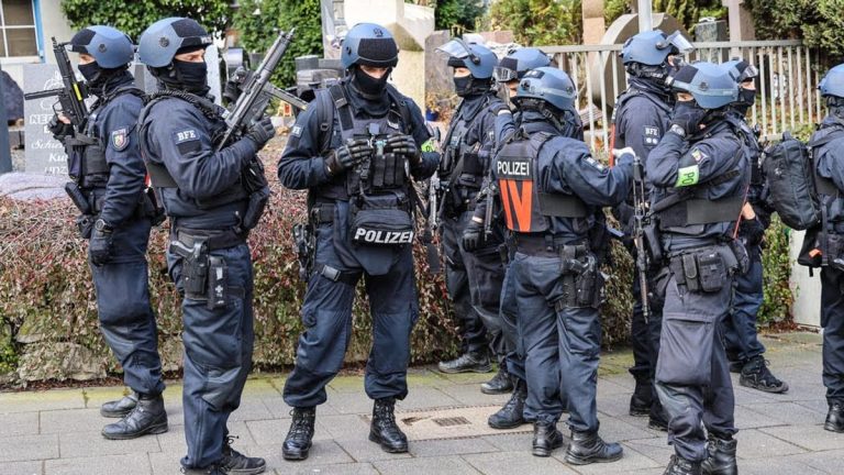 Armedter wollte anscheinend die Schule stürmen