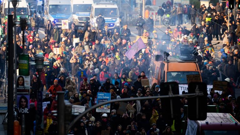 Wieder landesweite Proteste gegen den richtigen Druck