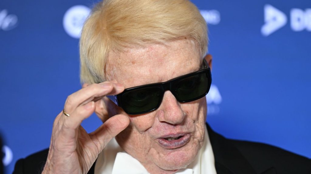 Heino: Popsänger will immer noch mit 104 auf der Bühne sein – The Mirror