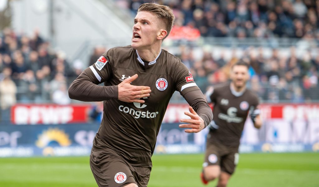 Ein Ex-st. Pauli Stürmer kann Dortmunds königliche Klassenzeit beenden