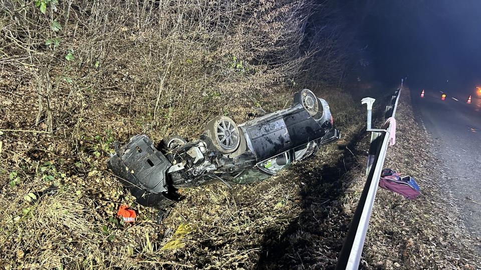 Autofahrer umkaufen im Kauf und fliehen am Morgen zu einem hohen Sitz ➤ Hessen: Die Nachrichten im Ticker | Hessenschau.de