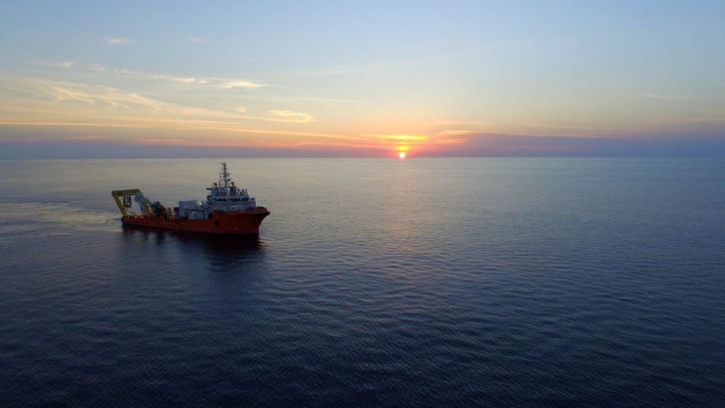 Beschädigter Glasfaserkabel vor Lettland: Norwegisches Schiff durchsucht