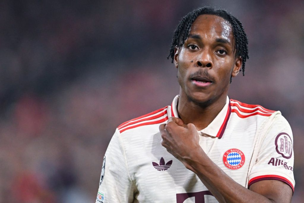 Mathys Tel. FC Bayern im letzten Griff!