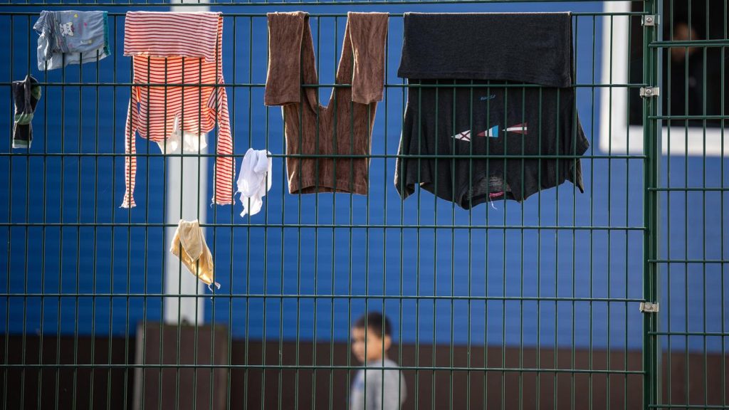 Nutznießer der Tochtergesellschaft: Bundestag enthüllt die Wiedervereinigung der Familie für bestimmte Flüchtlinge Nutznießer der Tochtergesellschaft: Bundestag enthüllt die Wiedervereinigung der Familie für bestimmte Flüchtlinge