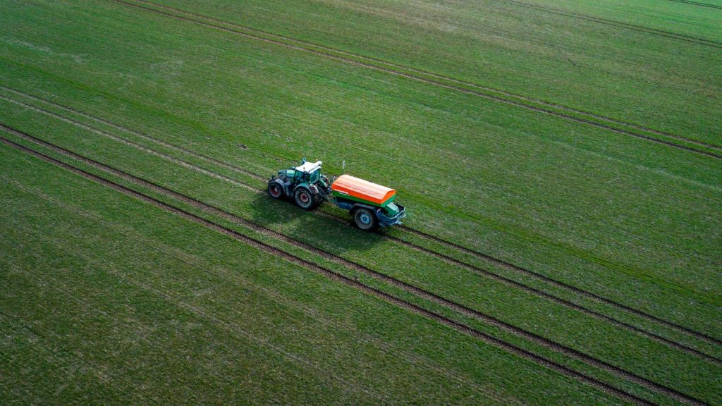 Entscheidung über die Mindestlohnkommission: Landwirte und Handelsverbände kritisieren die minimale leichtere Erhöhung Entscheidung über die Mindestlohnkommission: Landwirte und Handelsverbände kritisieren die minimale leichtere Erhöhung