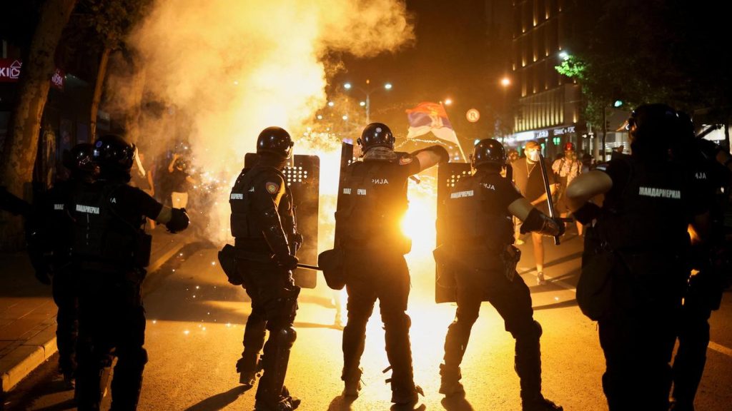 Serbien: Zehntausende erfordern neue Wahlen in Belgrad Serbien: Zehntausende erfordern neue Wahlen in Belgrad