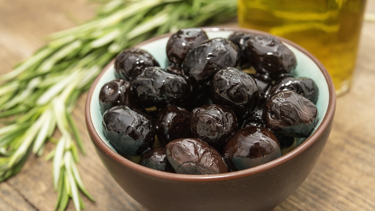 Schwarze Oliven riefen zurück nach Edeka und Rewe