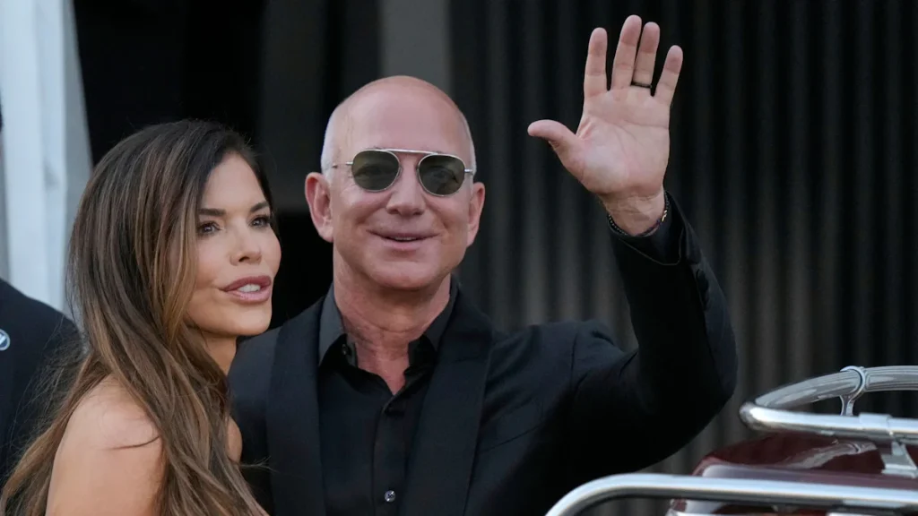 Venedig: Hochzeit von Jeff Bezos und Lauren Sánchez teilen die Stadt – Panorama Venedig: Hochzeit von Jeff Bezos und Lauren Sánchez teilen die Stadt – Panorama