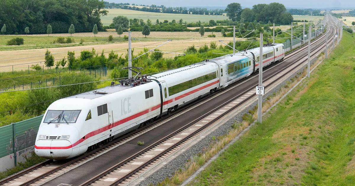 ECE-Testerentzugsfahrten bis zu 405,0 km/h und sammelt wichtige Einblicke für Hochgeschwindigkeitsverkehr