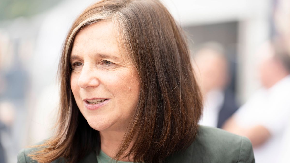 Budapest: Göring-Eckardt besucht inhaftierte Aktivisten Maja T.