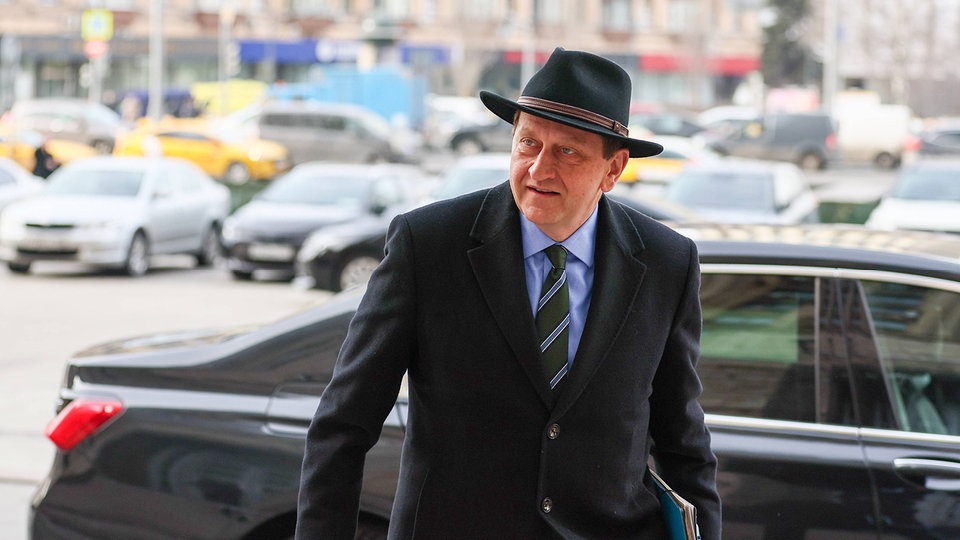 Ukraine-News: Russland befiehlt deutsche Botschafter für Journalistenstreit