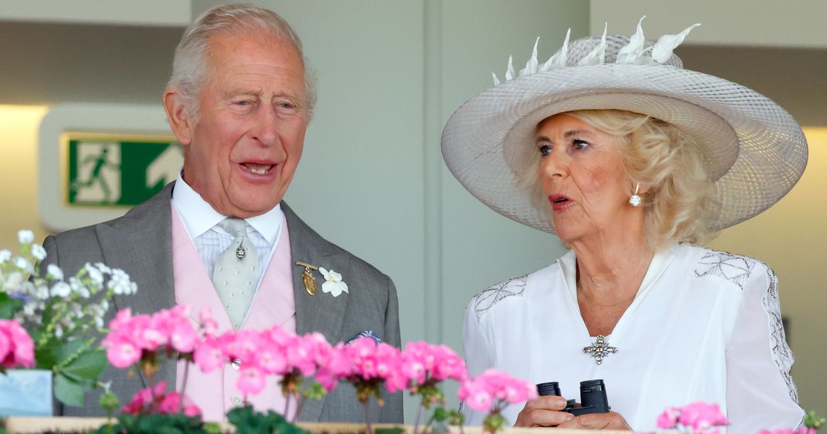 Promipaar imitiert Meghan Markle – Charles ‚und Camillas Reaktion