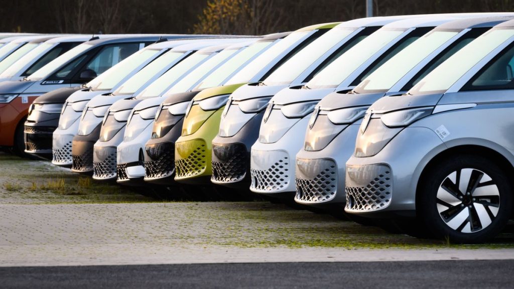Volkswagen ruft bis zu 16.500 Autos für Defekte zu Passagierairbags Volkswagen ruft bis zu 16.500 Autos für Defekte zu Passagierairbags