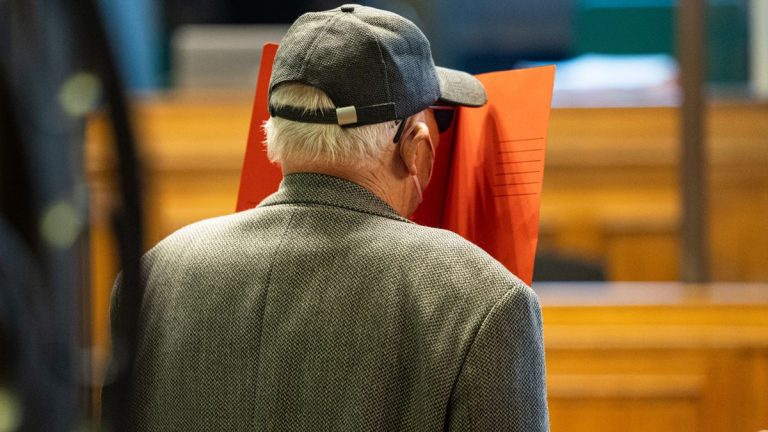 Berlin: Mutter und Kind laufen über – Bewährung für 84 -jährige – Spiegel – Spiegel