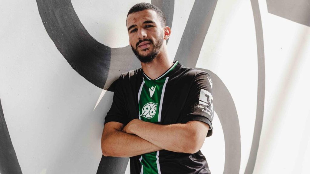 Fünf Fakten über Waniss Taibi: Eine französische Fußballlegende als großes Vorbild – Hannover 96 Fünf Fakten über Waniss Taibi: Eine französische Fußballlegende als großes Vorbild – Hannover 96