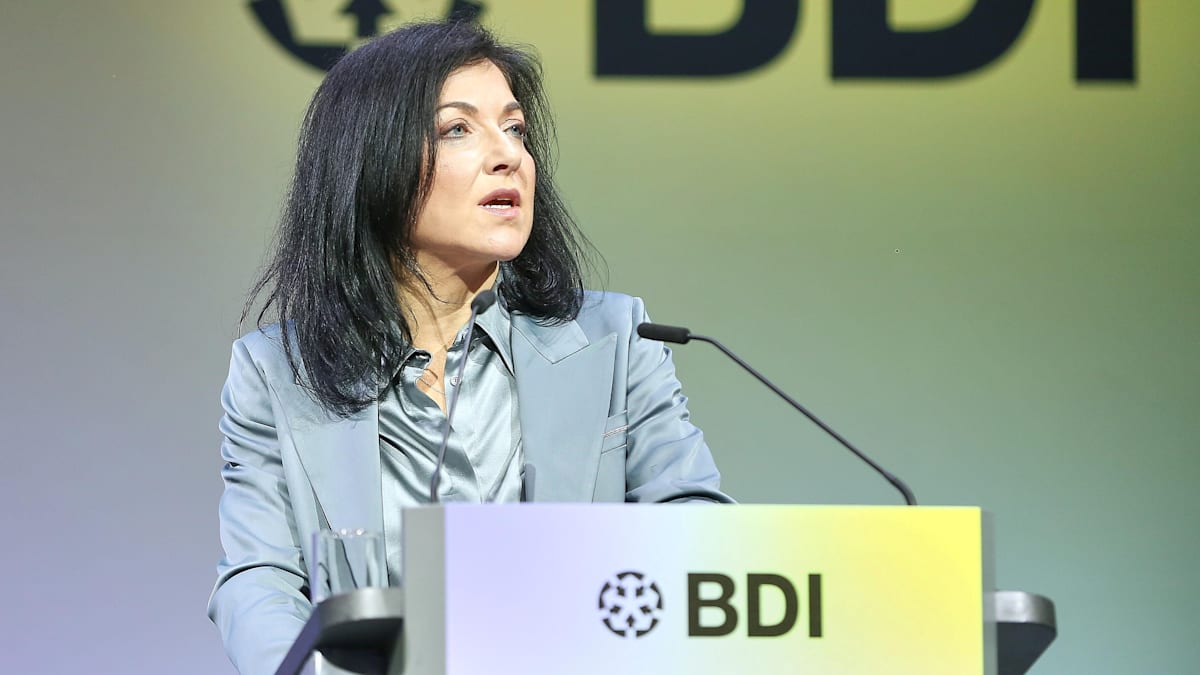 Industrietag: Und dann stellt der neue Minister für Wirtschaftsangelegenheiten das Klimaziel 2045 in Frage