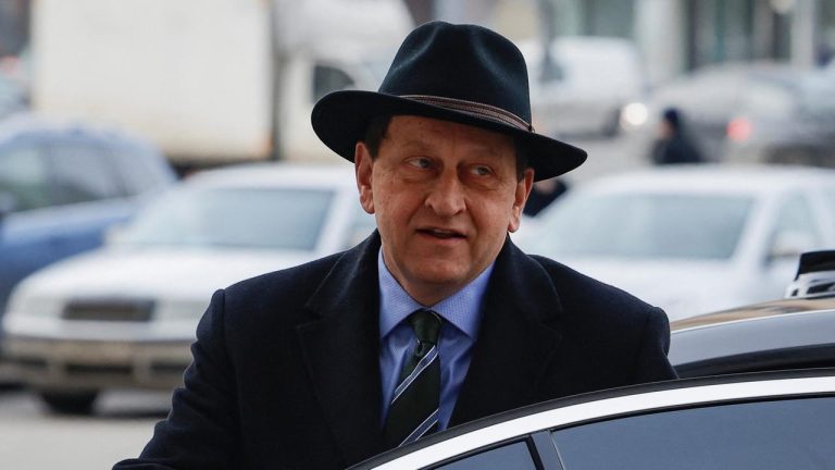 Moskau befiehlt deutsche Botschafter Lambsdorff