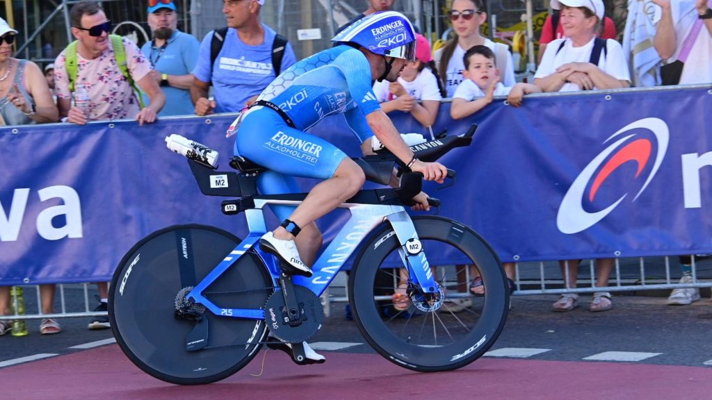 Liveticker: Patrick Lange sucht nach einer Verbindung im Ironman Frankfurt 2025 ➤ Lange mit Magenkrampfs | Hessenschau.de Liveticker: Patrick Lange sucht nach einer Verbindung im Ironman Frankfurt 2025 ➤ Lange mit Magenkrampfs | Hessenschau.de