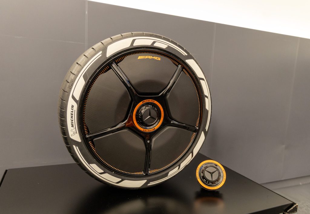 Die Aero-Fahrräder des Mercedes-AMG-Konzepts GT xx Die Aero-Fahrräder des Mercedes-AMG-Konzepts GT xx