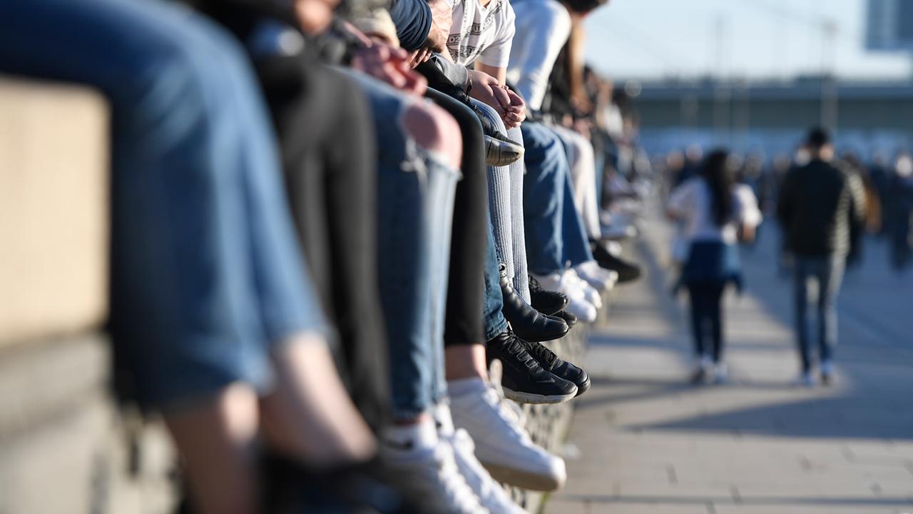 Die junge Gewerkschaft kritisiert den Haushalt als „Wette“ auf Kosten der Jungen
