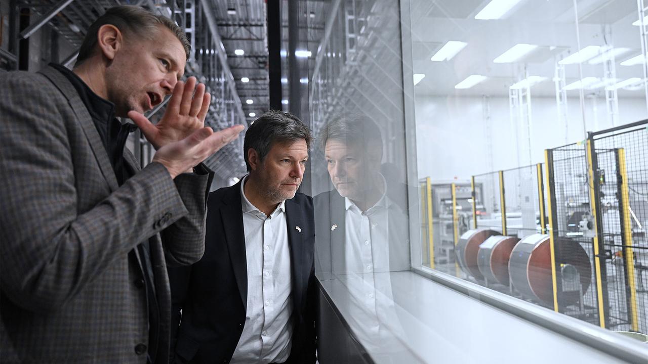 Insolvent Battery Hersteller Northvolt: Riche kritisiert Habeck