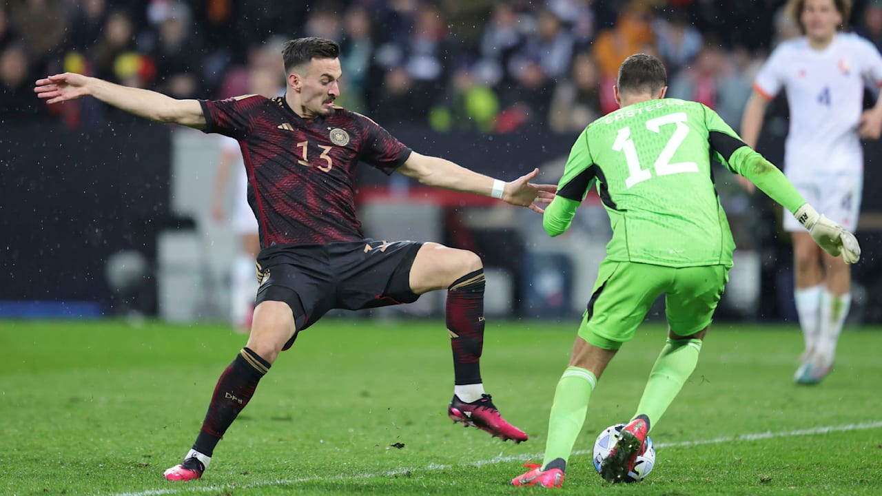 1. Bundesliga: Verein schickt Ex-DFB-Star in die 3. Liga | Sport