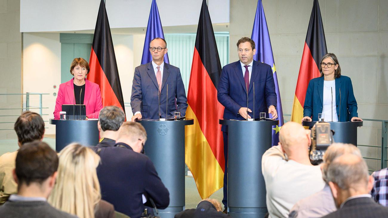 Autogipfel im Kanzleramt: Friedrich Merz bekräftigt Ablehnung des Verbrenner-Verbots Autogipfel im Kanzleramt: Friedrich Merz bekräftigt Ablehnung des Verbrenner-Verbots