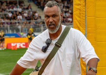 Mitgründer Patrick Esume steht heftig in der Kritik! Schlammschlacht zwischen ELF und EFA eskaliert völlig